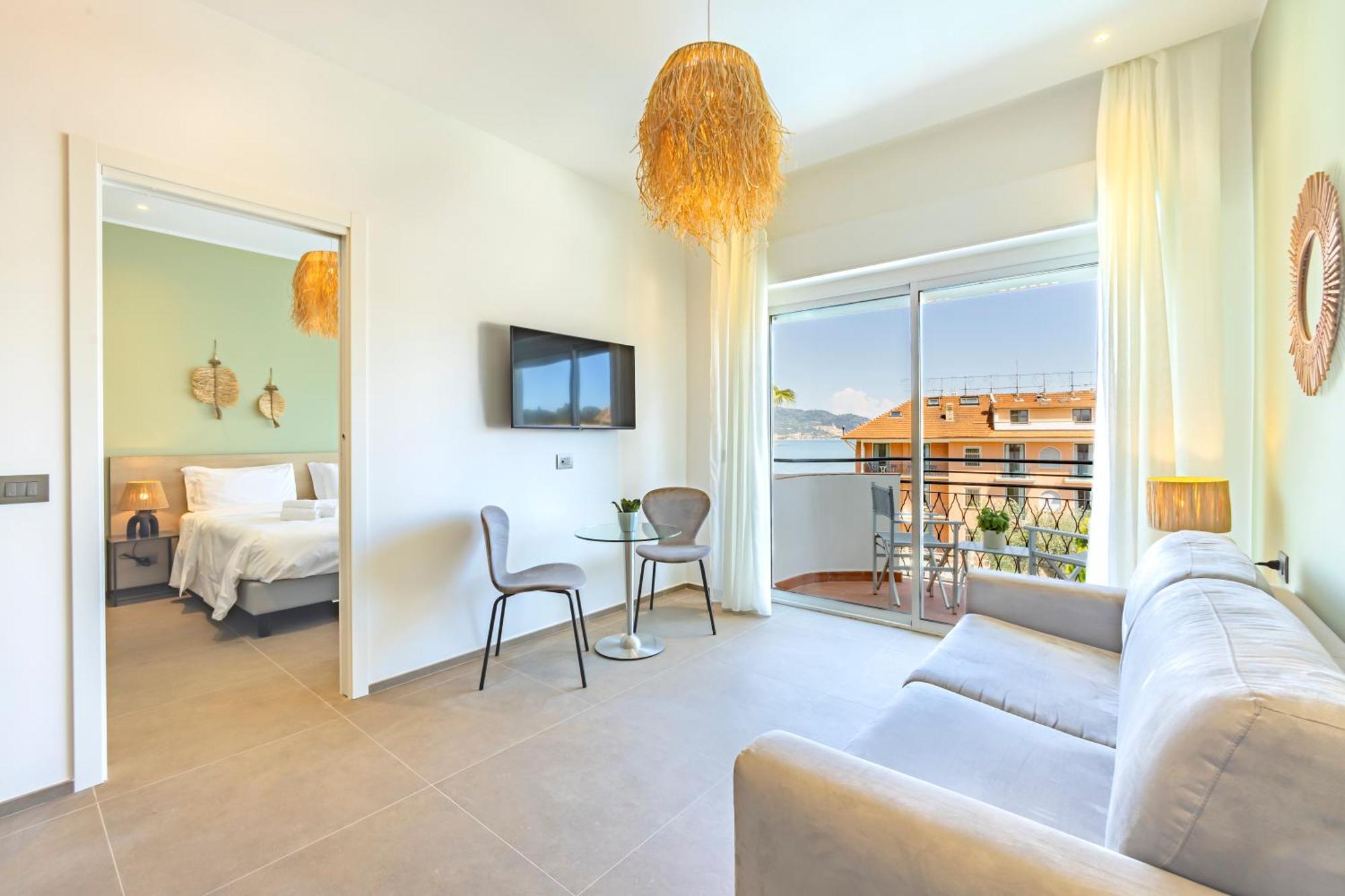 Hotel Moresco Diano Marina Exterior photo